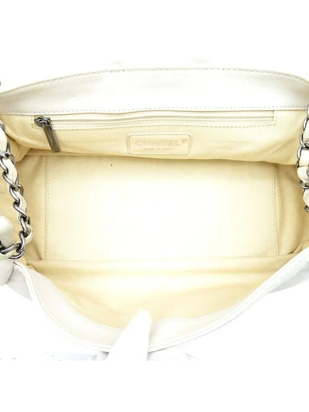 Chanel Diamond Stitch Chain Shoulder Bag Leather White